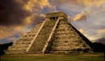 mayan-pyramid_kukulcan_990x580